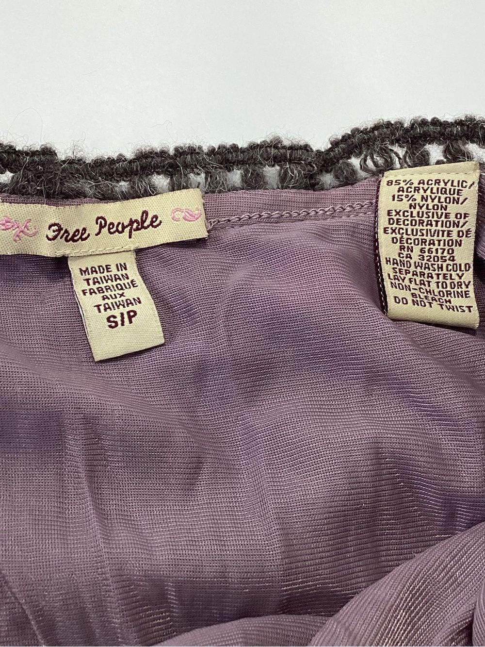 Free People Charcoal Gray Knit Skirt Lace Design Purple Ribbon Belt Detail S/P - Picture 5 of 12
